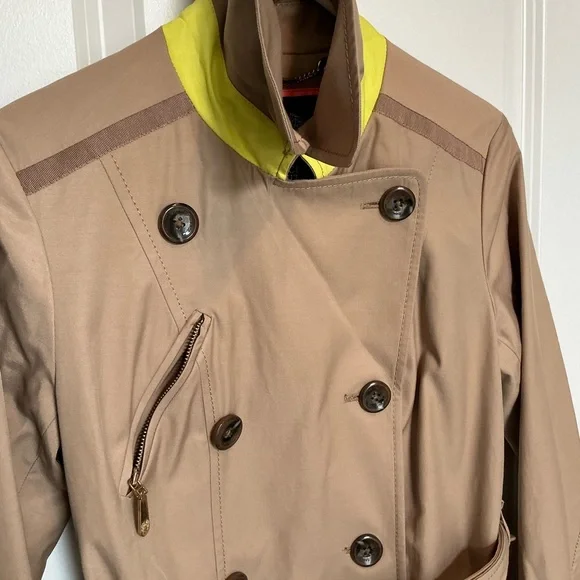 Vince Camuto Tan Khaki Trench Coat with Yellow Trim - Picture 5 of 7